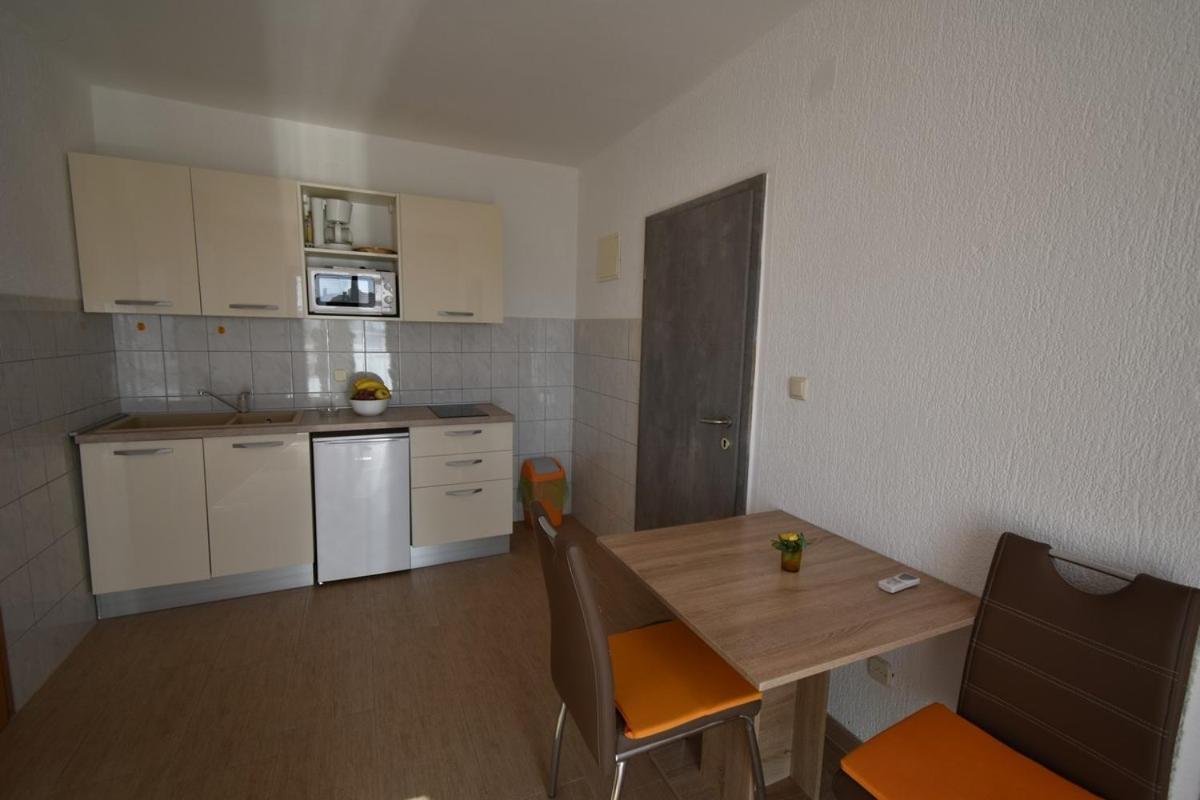 Denjak Apartments Kornić Eksteriør bilde