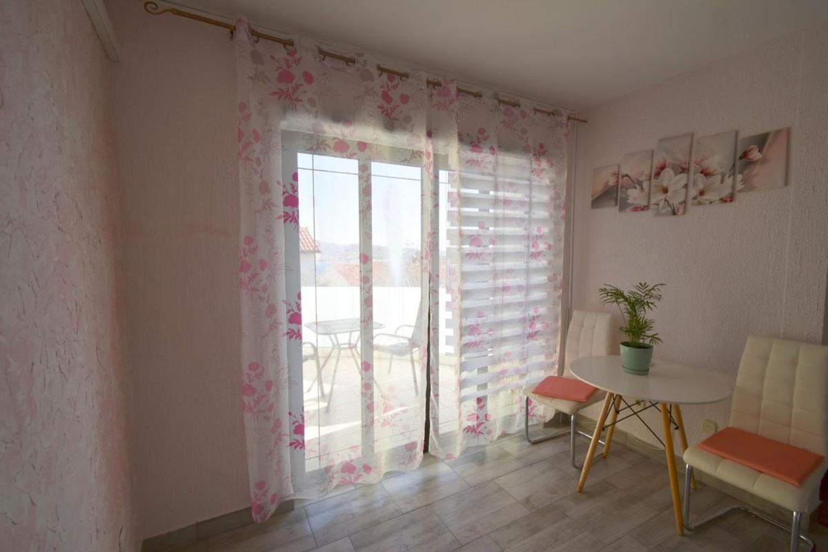 Denjak Apartments Kornić Eksteriør bilde