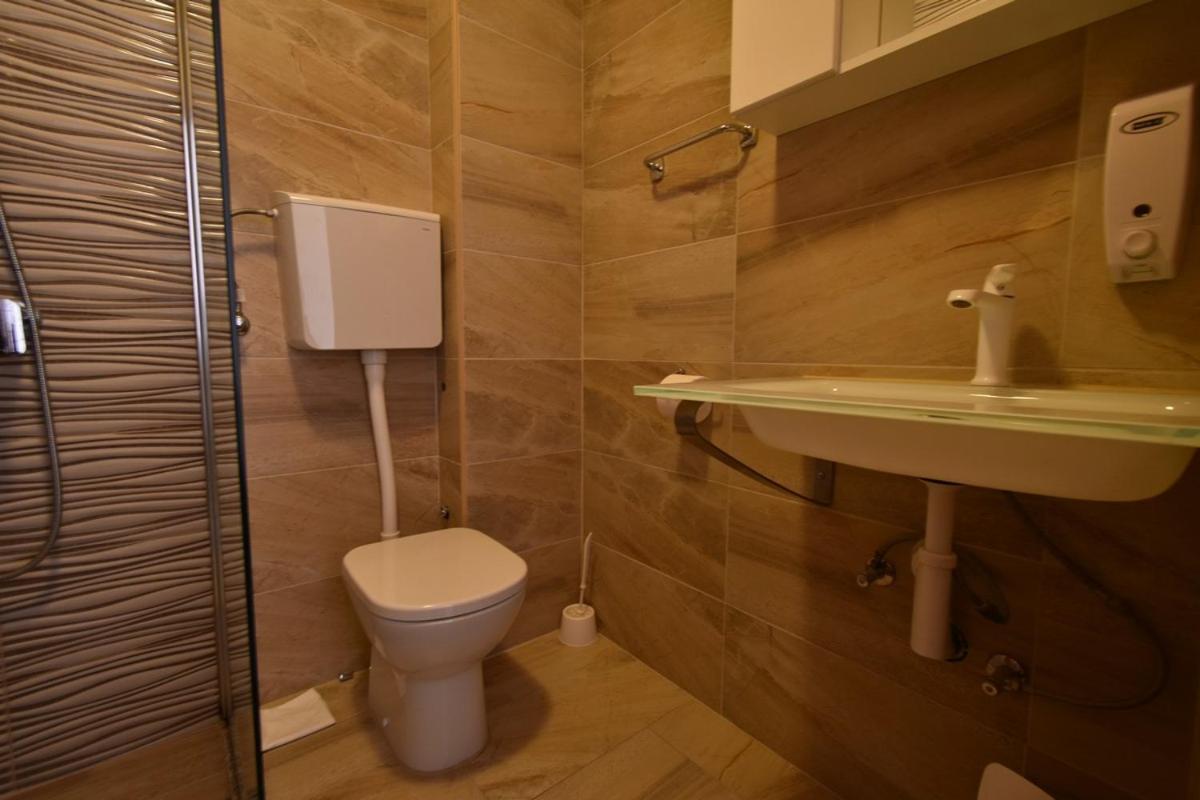 Denjak Apartments Kornić Eksteriør bilde